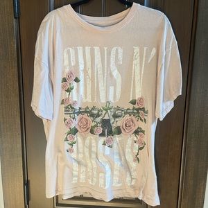 Oversized Guns and Roses tee